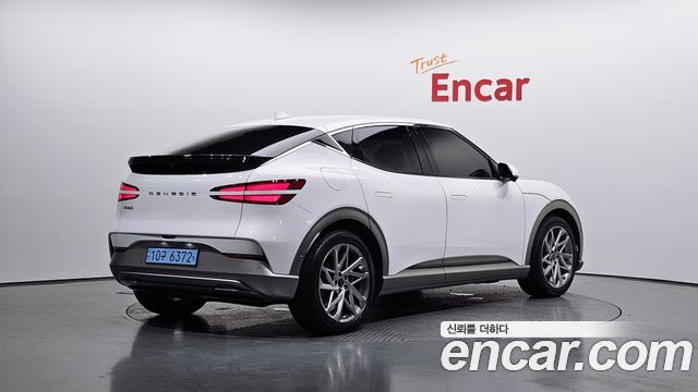Genesis GV60 Standard AWD 2022 — фото 2