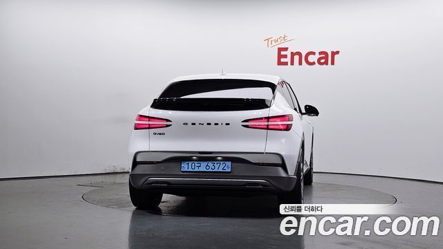 Genesis GV60 Standard AWD 2022 — фото 4