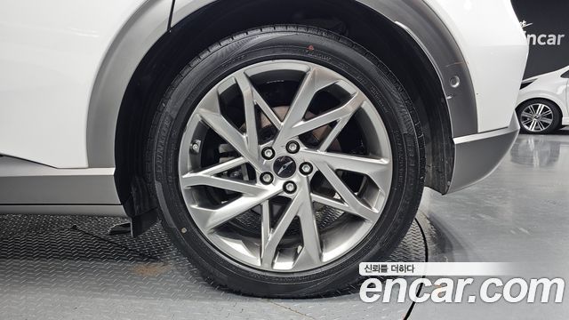 Genesis GV60 Standard AWD 2022 — фото 5