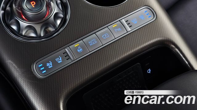 Genesis GV60 Standard AWD 2022 — фото 19