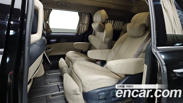 Kia Carnival (IV) Gasoline 9-seater Limousine(Special vehicle) 2021 — фото 12