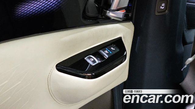Kia Carnival (IV) Gasoline 9-seater Limousine(Special vehicle) 2021 — фото 17
