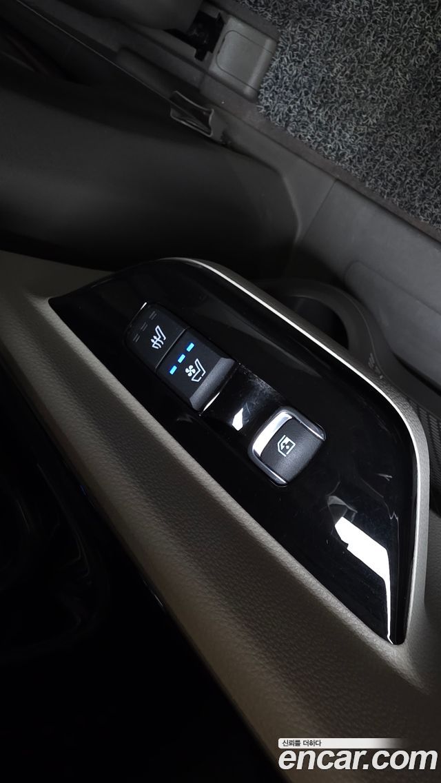 Kia Carnival (IV) Diesel 9-Seater Hi-Limousine Signature 2021 — фото 18