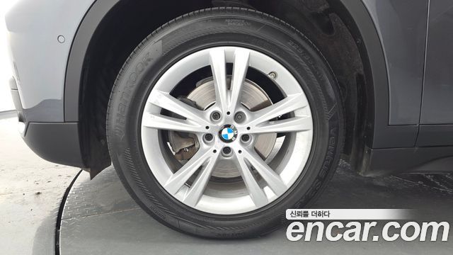 BMW X1 (F48) xDrive 18d 2016 — фото 5