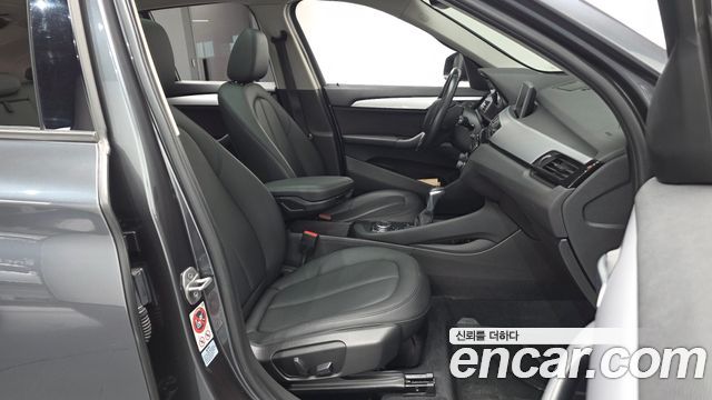 BMW X1 (F48) xDrive 18d 2016 — фото 11