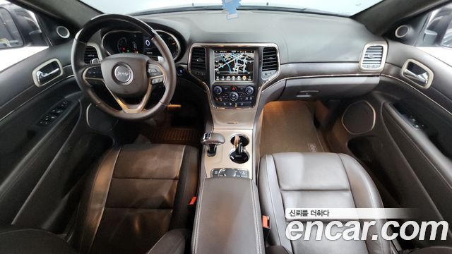 Jeep Grand Cherokee 3.0 Diesel Overland Summit WK2 2015 — фото 7