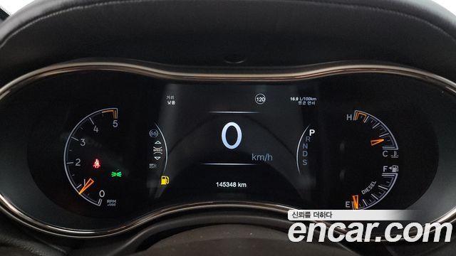 Jeep Grand Cherokee 3.0 Diesel Overland Summit WK2 2015 — фото 8