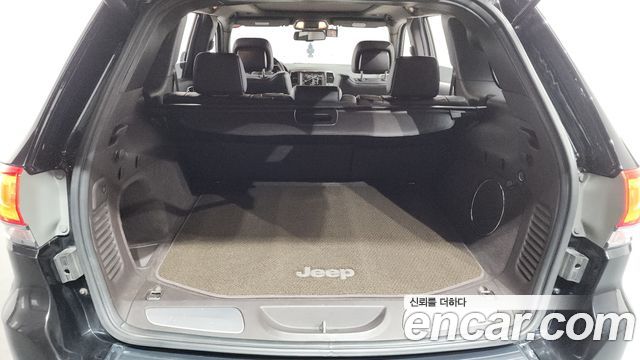 Jeep Grand Cherokee 3.0 Diesel Overland Summit WK2 2015 — фото 18
