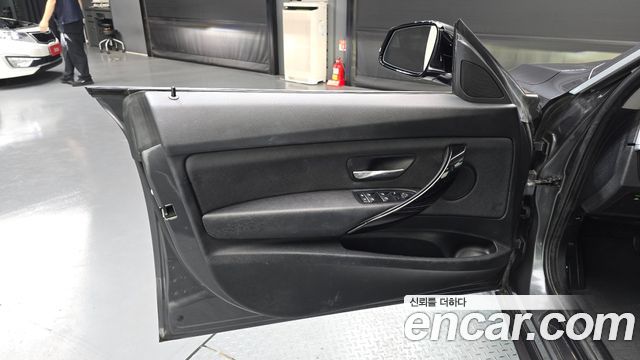 BMW 3 Series GT (F34) GT 320d xDrive 2020 — фото 24