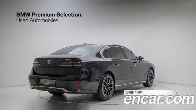 BMW 7 Series (G70) 740d xDrive M Sport 2024 — фото 2