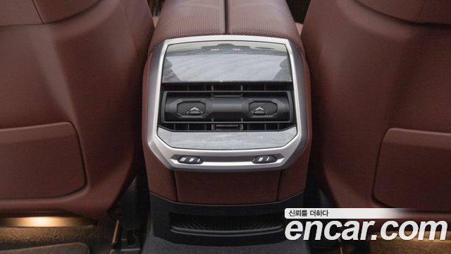 BMW 7 Series (G70) 740d xDrive M Sport 2024 — фото 20