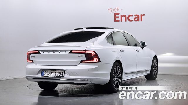 Volvo S90 B5 Ultimate Bright 2023 — фото 2