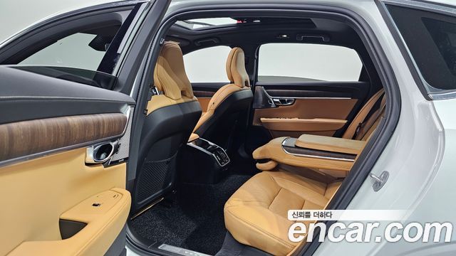 Volvo S90 B5 Ultimate Bright 2023 — фото 11
