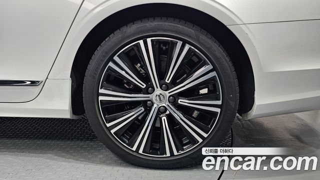 Volvo S90 B5 Ultimate Bright 2023 — фото 21