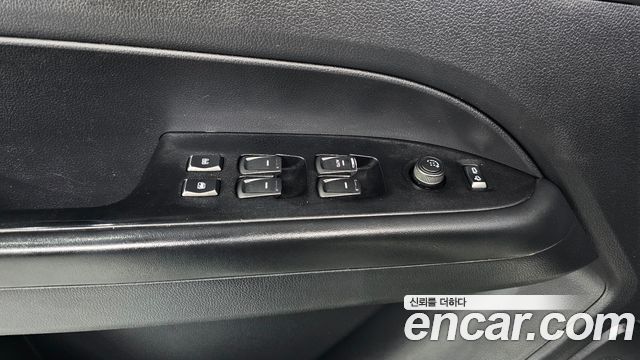 KG Mobility (SsangYong) Rexton Sports Khan Diesel 2.2 4WD Prestige 2021 — фото 18