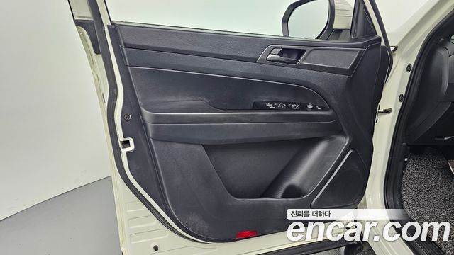 KG Mobility (SsangYong) Rexton Sports Khan Diesel 2.2 4WD Prestige 2021 — фото 24