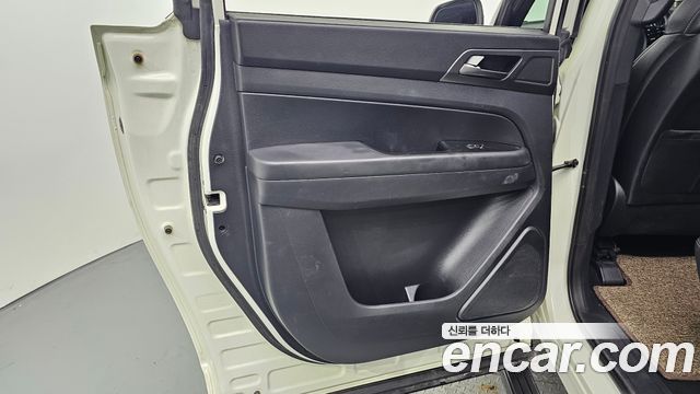 KG Mobility (SsangYong) Rexton Sports Khan Diesel 2.2 4WD Prestige 2021 — фото 25