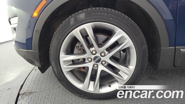 Lincoln MKC 2.0 AWD 2019 — фото 5