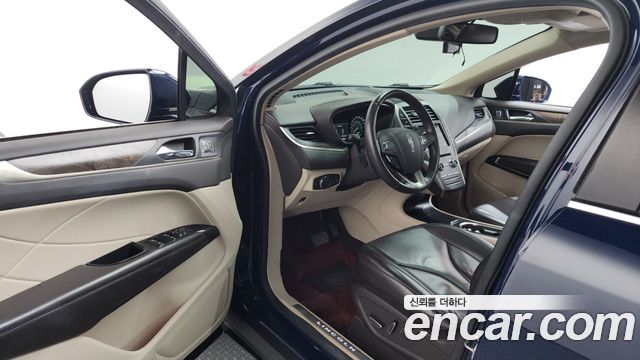 Lincoln MKC 2.0 AWD 2019 — фото 10