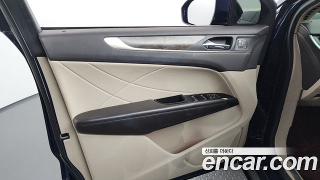Lincoln MKC 2.0 AWD 2019 — фото 24