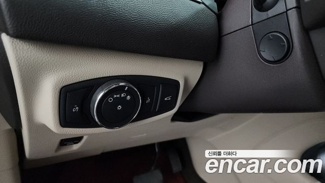 Lincoln MKC 2.0 AWD 2019 — фото 36