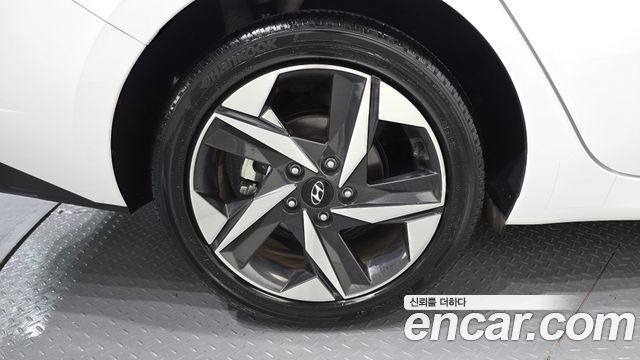 Hyundai Avante (CN7) 1.6 Inspiration 2021 — фото 5