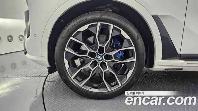 BMW X7 (G07) xDrive 40i M Sport 6STR 2025 — фото 5