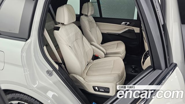 BMW X7 (G07) xDrive 40i M Sport 6STR 2025 — фото 11