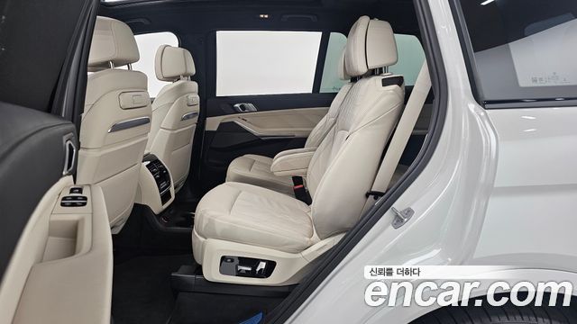 BMW X7 (G07) xDrive 40i M Sport 6STR 2025 — фото 12