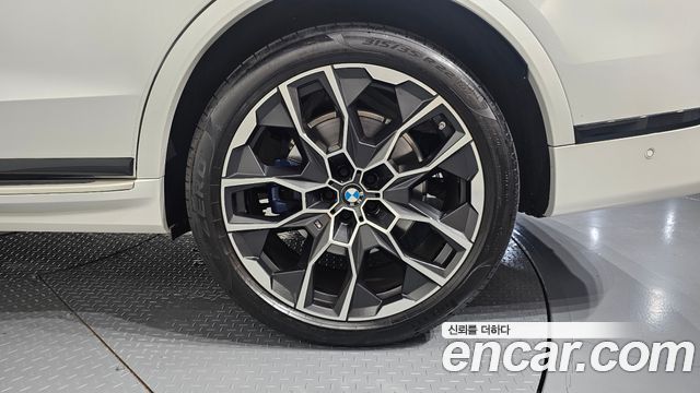 BMW X7 (G07) xDrive 40i M Sport 6STR 2025 — фото 21