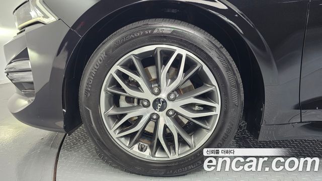 Kia K5 (III) 2.0 Prestige 2023 — фото 5