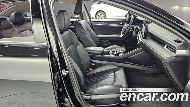 Kia K5 (III) 2.0 Prestige 2023 — фото 32
