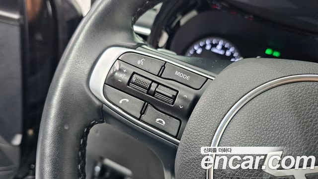 Kia K5 (III) 2.0 Prestige 2023 — фото 36