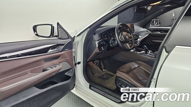 BMW 6 Series GT (G32) 630i xDrive M Sport 2024 — фото 10