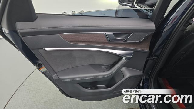 Audi A6 (C8) 50 TDI Quattro Premium 2023 — фото 25