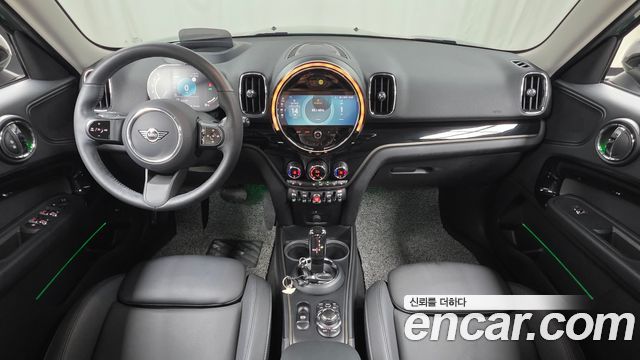 MINI Cooper Countryman Classic Plus Launch Pack 2nd Gen 2023 — фото 7