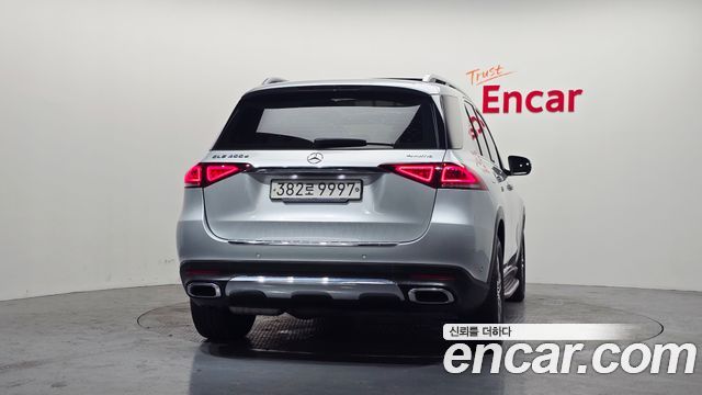 Mercedes-Benz GLE-Class (W167) GLE300d 4MATIC 2020 — фото 4