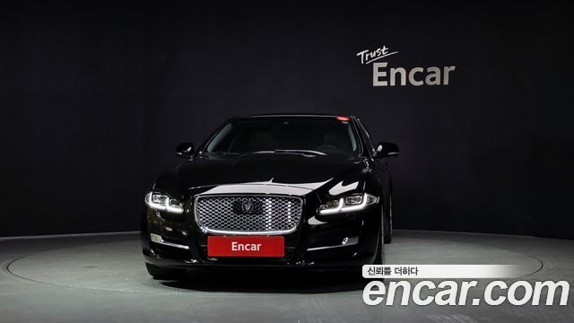 Jaguar XJ 3.0D Premium Luxury LWB X351 2016 — фото 3