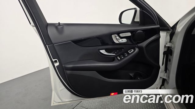Mercedes-Benz C-Class (W205) C200 2019 — фото 30