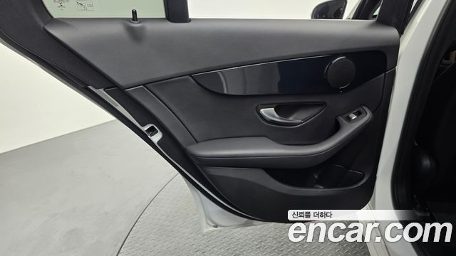 Mercedes-Benz C-Class (W205) C200 2019 — фото 31