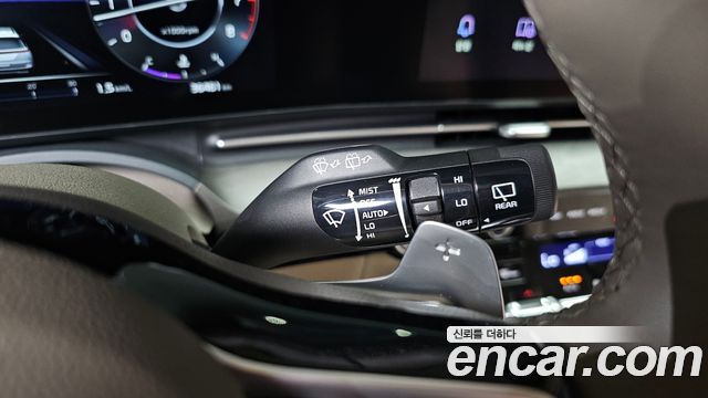 Kia Carnival (IV) Gasoline 9-Seater Signature 2023 — фото 18