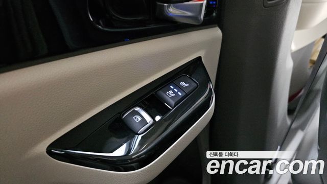 Kia Carnival (IV) Gasoline 9-Seater Signature 2023 — фото 19