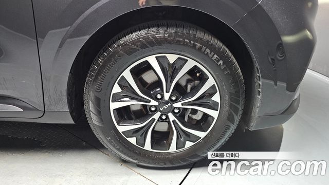 Kia Carnival (IV) Gasoline 9-Seater Signature 2023 — фото 21