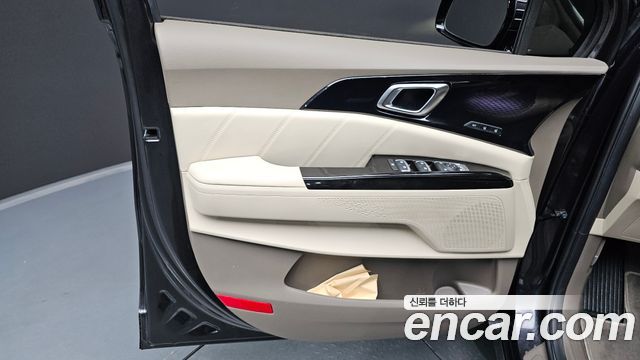 Kia Carnival (IV) Gasoline 9-Seater Signature 2023 — фото 24