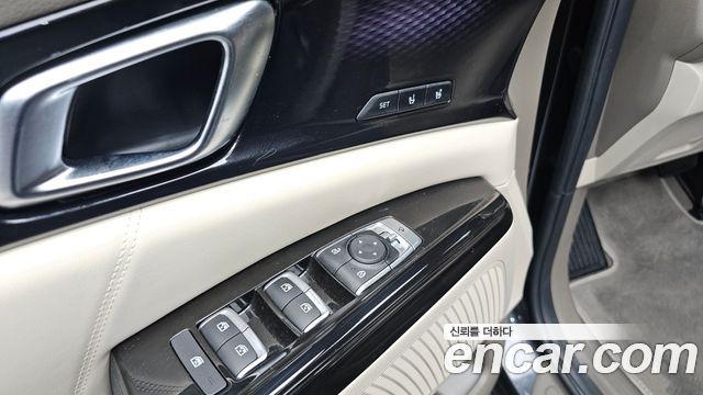 Kia Carnival (IV) Gasoline 9-Seater Signature 2023 — фото 31