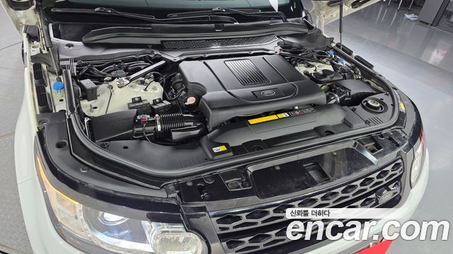 Land Rover Range Rover Sport (II) 4.4 SDV8 HSE Dynamic 2016 — фото 6