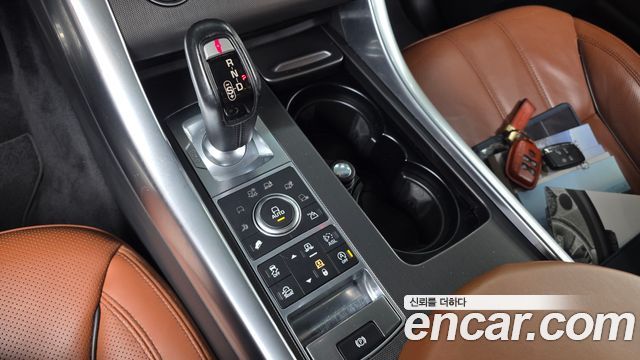 Land Rover Range Rover Sport (II) 4.4 SDV8 HSE Dynamic 2016 — фото 9