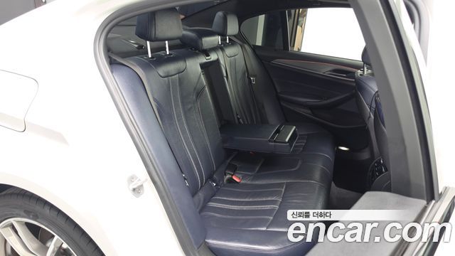 BMW 5 Series (G30) 520d M Sport package 2017 — фото 12
