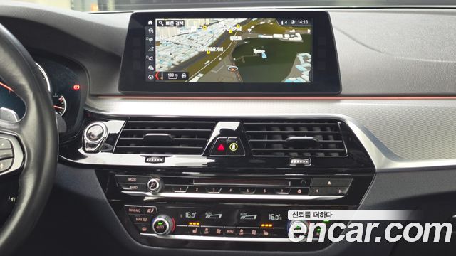 BMW 5 Series (G30) 520d M Sport package 2017 — фото 14