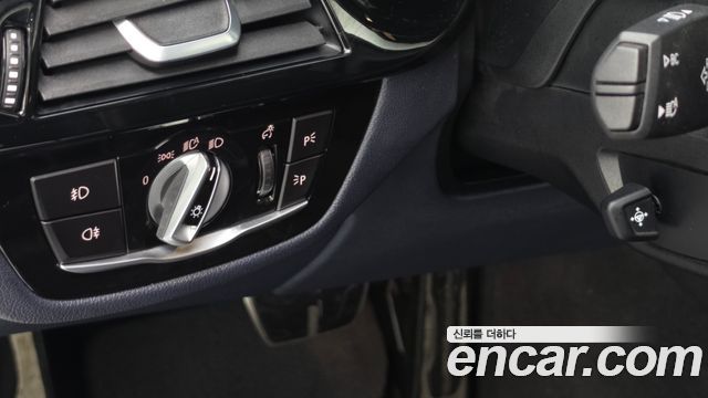 BMW 5 Series (G30) 520d M Sport package 2017 — фото 15